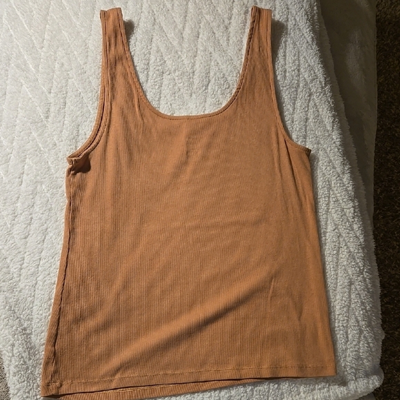 Tank Top - Picture 4 of 4